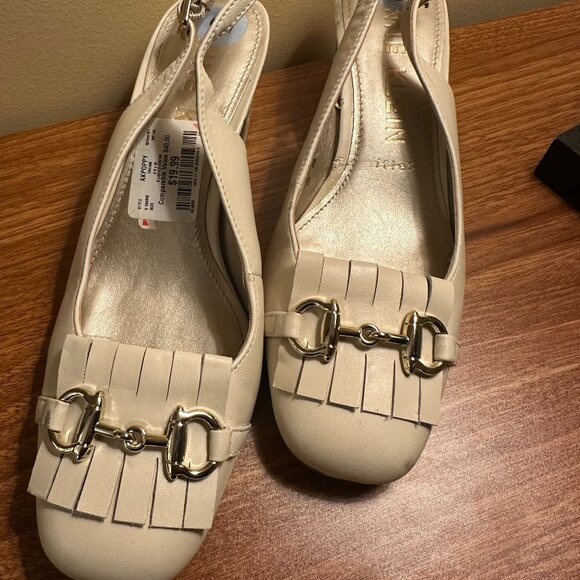 Anne Klein Cream Slingback Block Heel Shoes Size 9 – Gold Bit & Fringe Detail - Picture 2 of 4